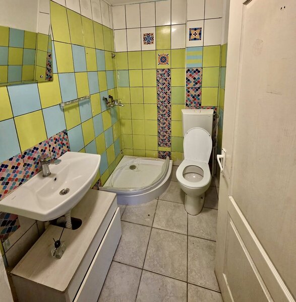 Splaiul Unirii, Marasesti Camera de Comert, strada Intre Garle