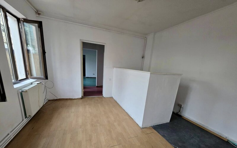 Splaiul Unirii, Marasesti Camera de Comert, strada Intre Garle